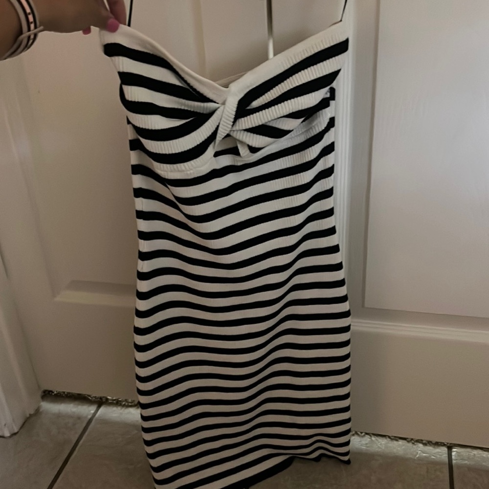 NWOT dress strapless